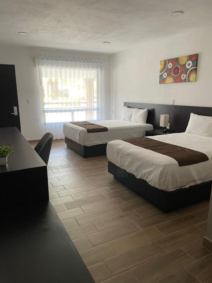 Hotel Ejecutivo Aeropuerto Alvaro Obregon Kültér fotó