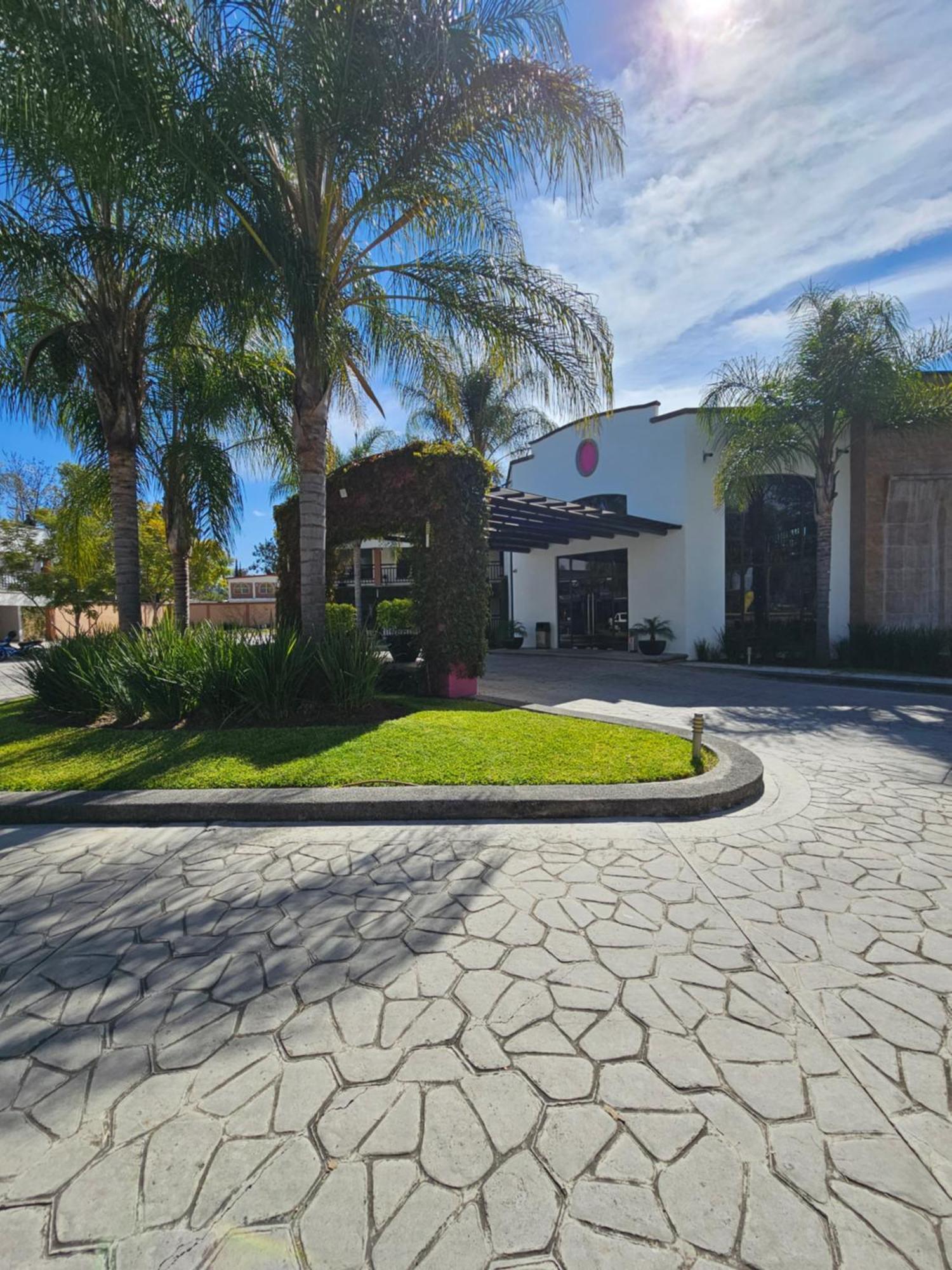 Hotel Ejecutivo Aeropuerto Alvaro Obregon Kültér fotó