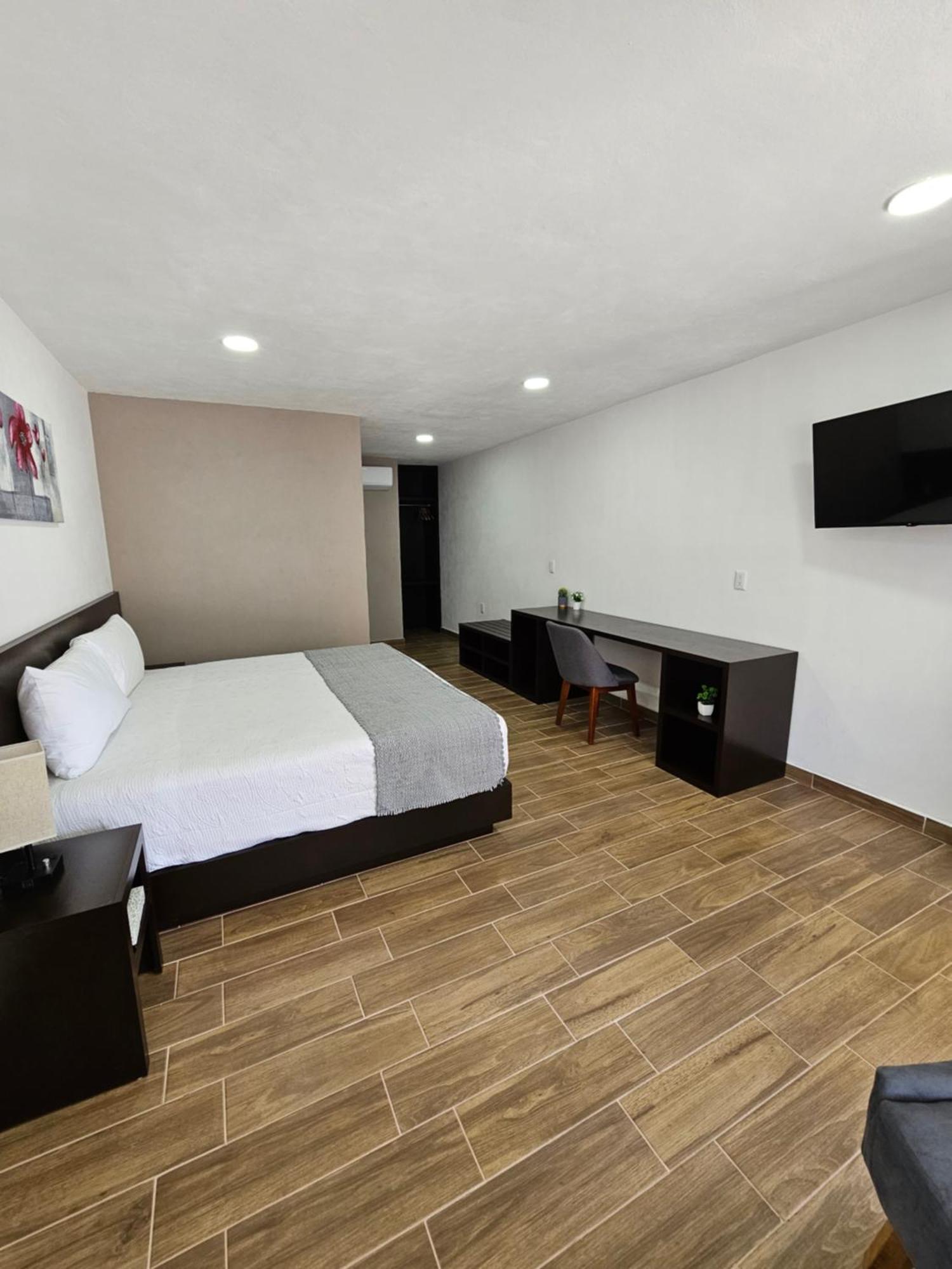 Hotel Ejecutivo Aeropuerto Alvaro Obregon Kültér fotó